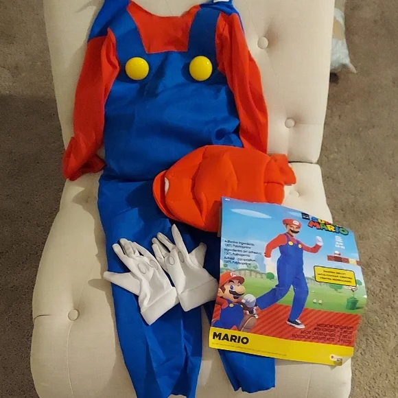 Mario Halloween Costume - Picture 8 of 9